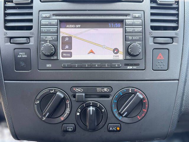 2012 Nissan Versa Image 18