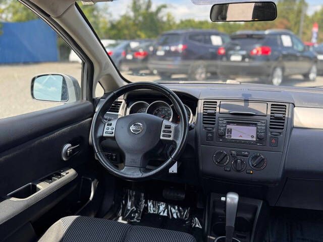 2012 Nissan Versa Image 19