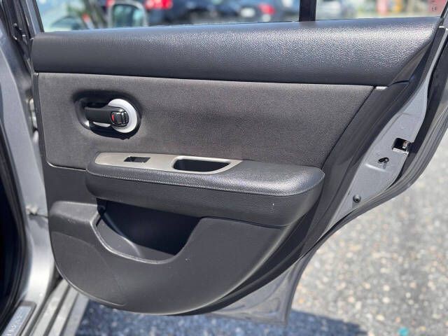 2012 Nissan Versa Image 23