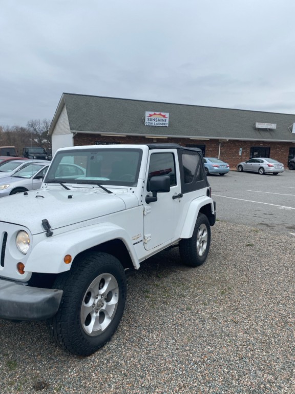 2013 Jeep Wrangler Image 2
