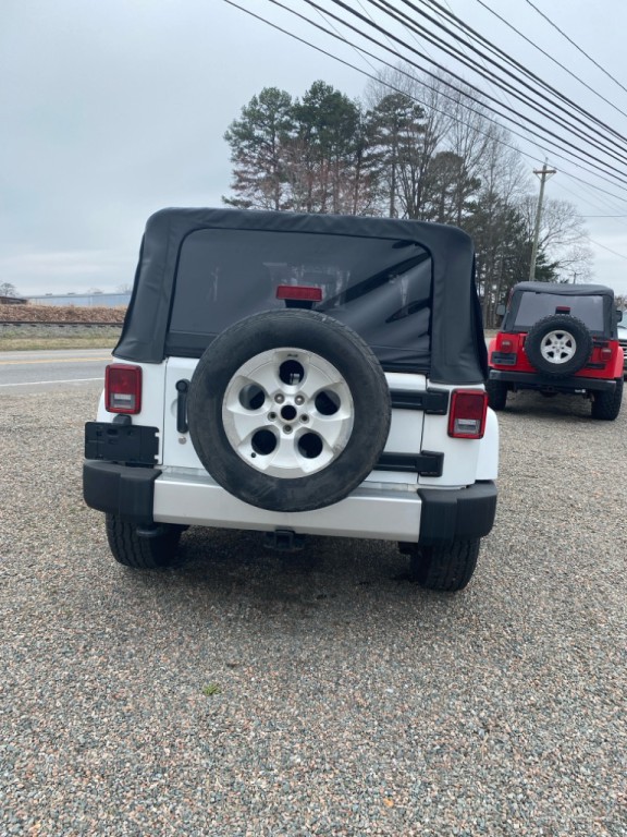 2013 Jeep Wrangler Image 4