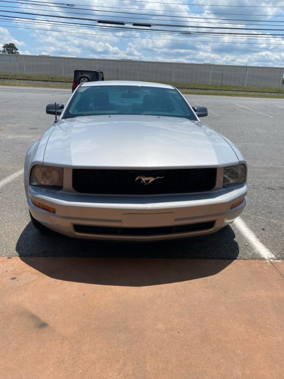 2008 Ford Mustang Image 1
