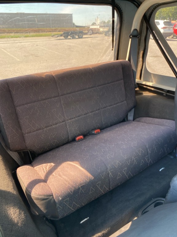 2002 Jeep Wrangler Image 7
