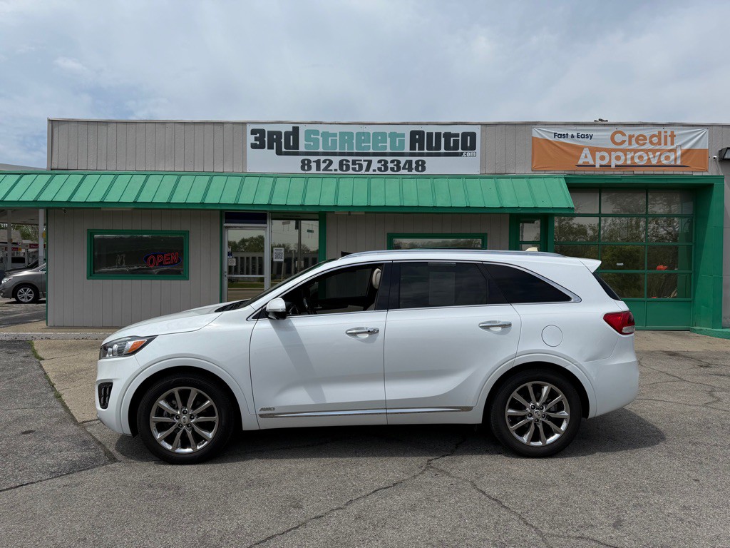 2016 Kia Sorento Image 1