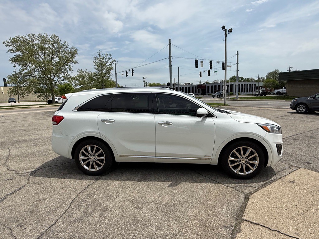 2016 Kia Sorento Image 5