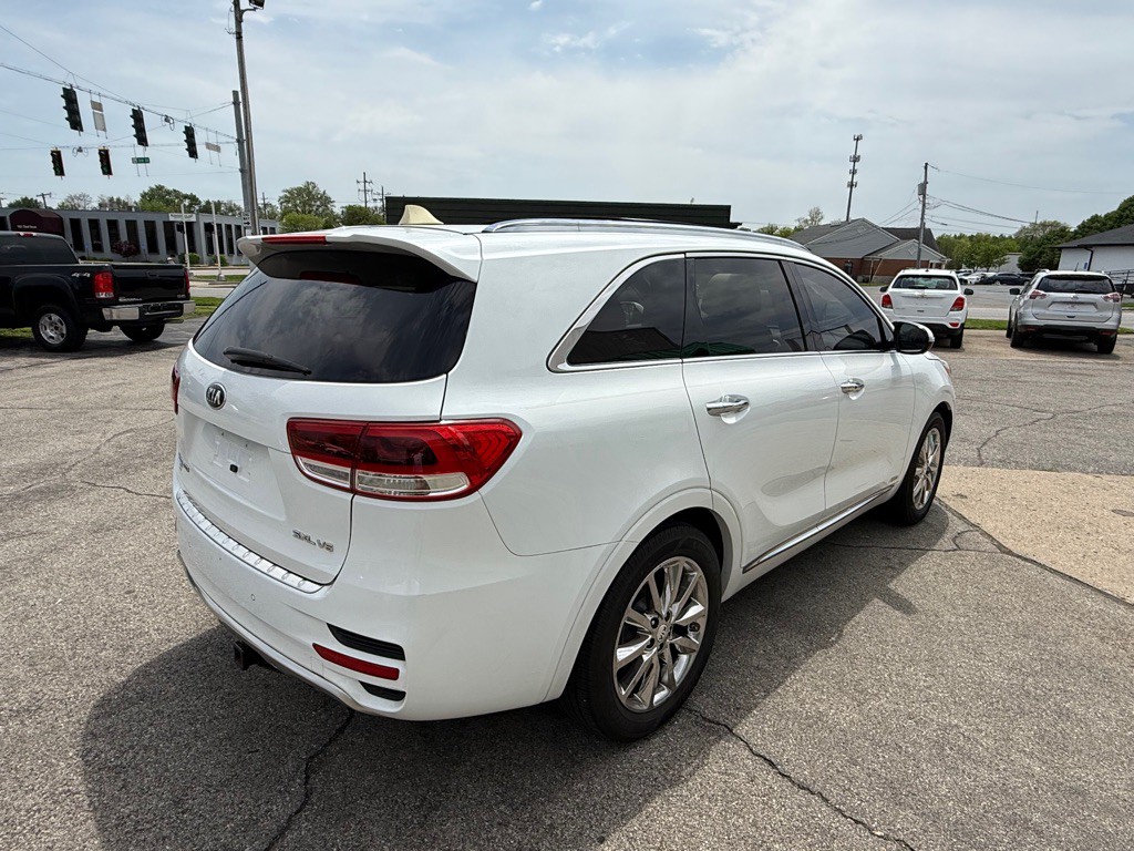 2016 Kia Sorento Image 6