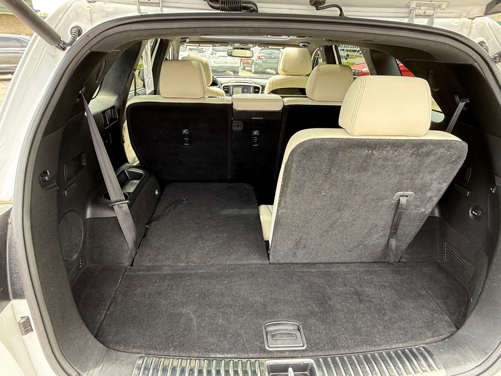 2016 Kia Sorento Image 11