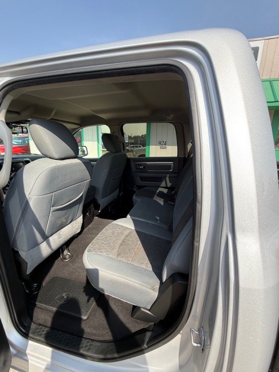 2018 RAM 1500 Image 9