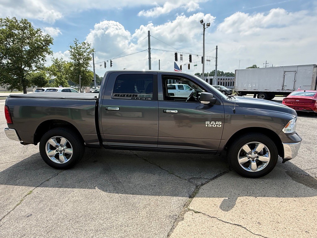 2017 RAM 1500 Image 6