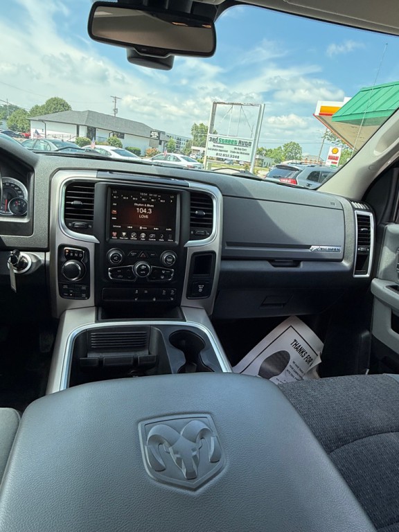 2017 RAM 1500 Image 12