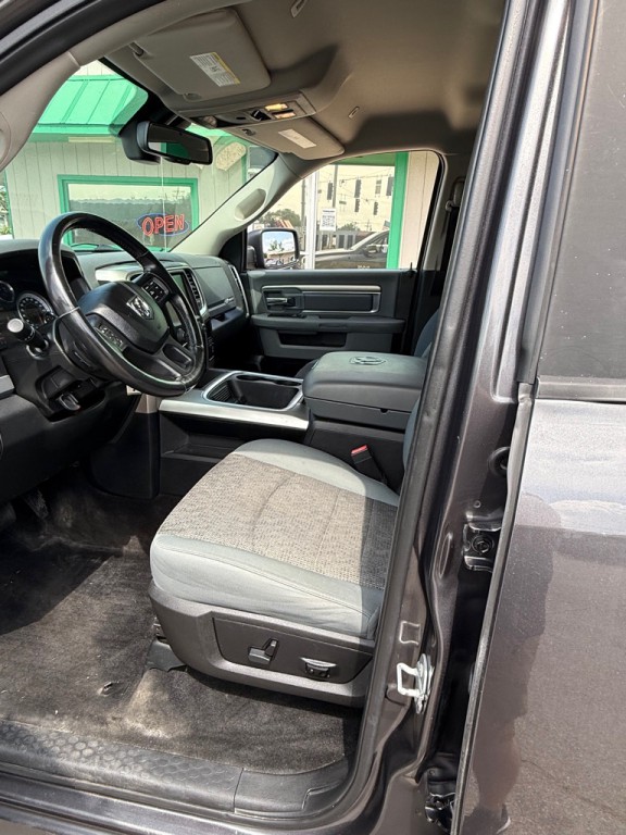 2017 RAM 1500 Image 13