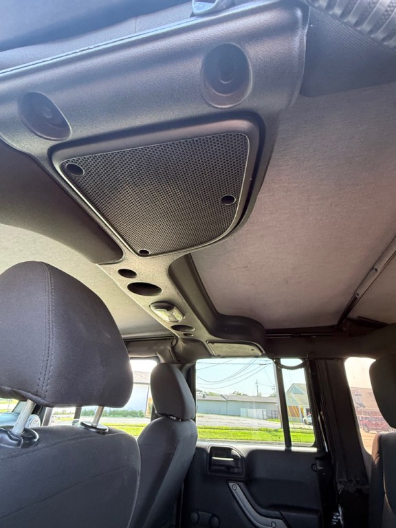 2015 Jeep Wrangler Unlimited Image 9
