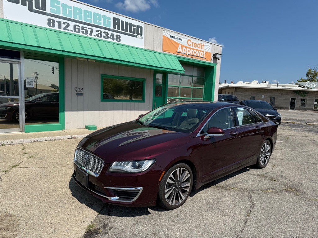 2018 Lincoln MKZ Image 2