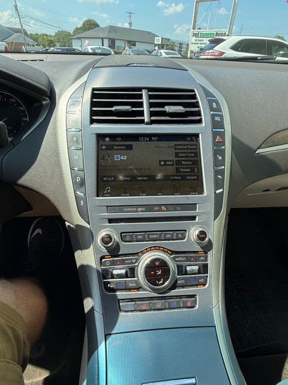 2018 Lincoln MKZ Image 12