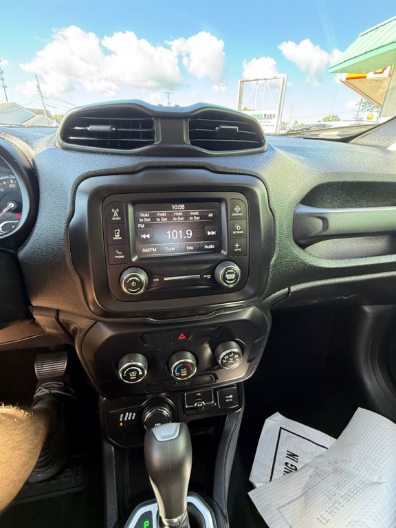2019 Jeep Renegade Image 8