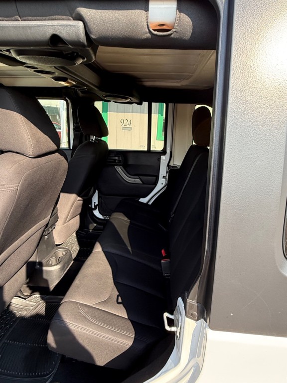 2014 Jeep Wrangler Unlimited Image 9