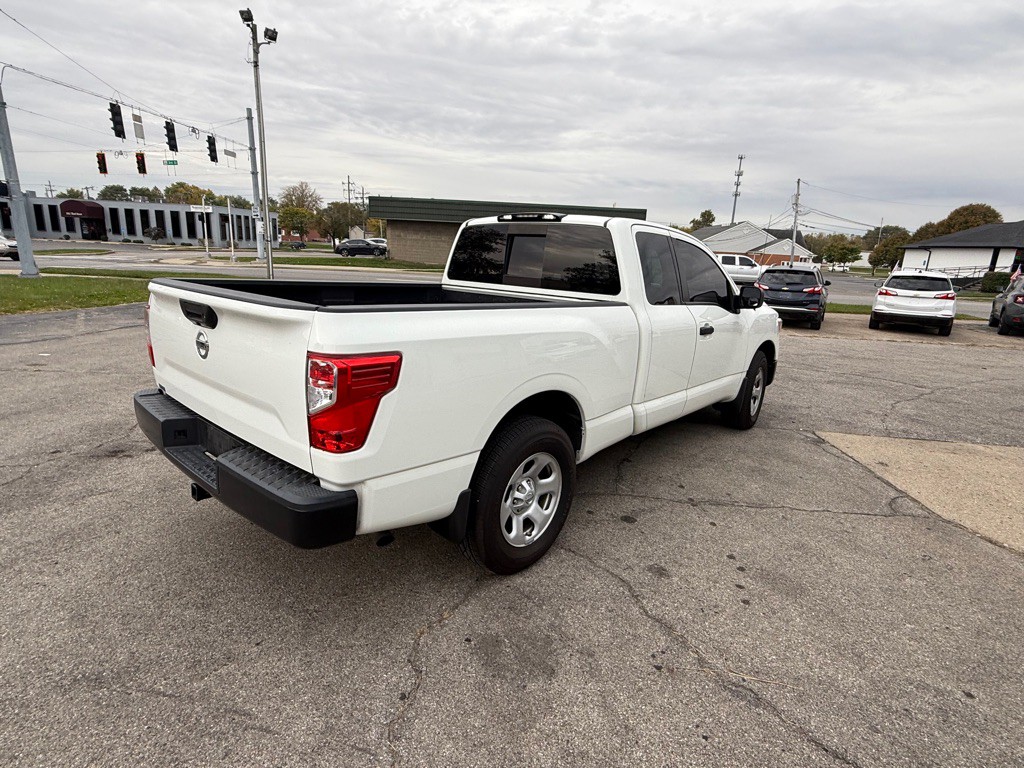 2019 Nissan Titan Image 6