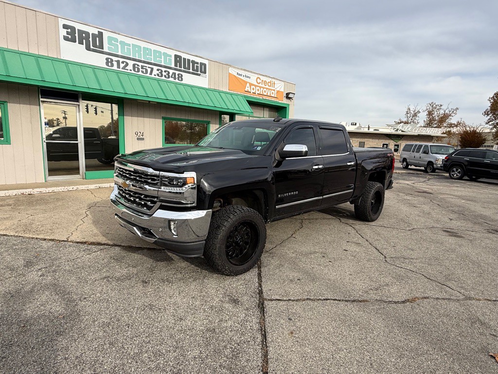 2017 Chevrolet Silverado 1500 Image 2