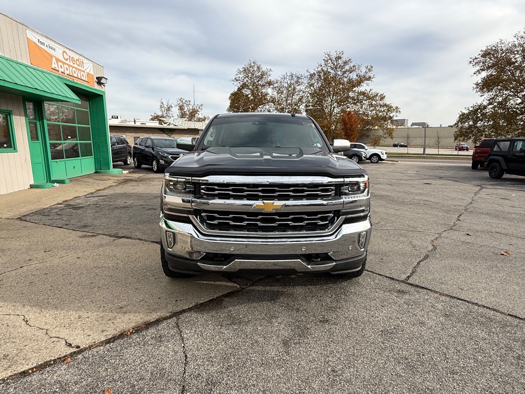 2017 Chevrolet Silverado 1500 Image 3