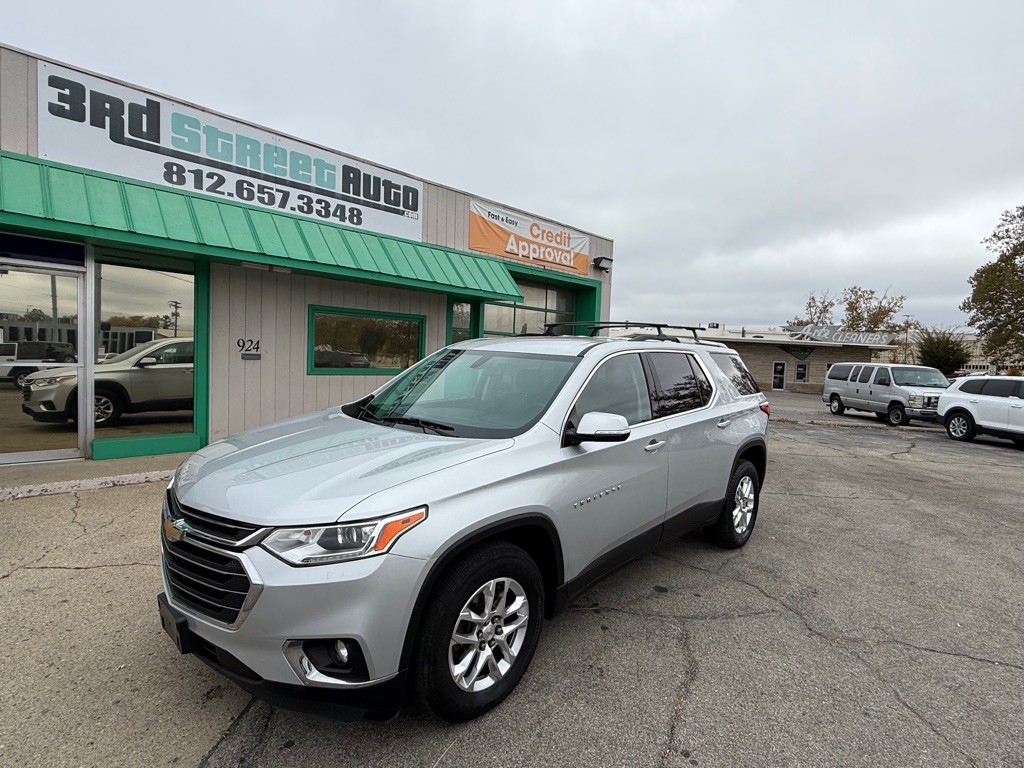 2018 Chevrolet Traverse Image 2