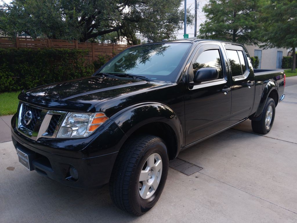 2016 Nissan Frontier Image 1