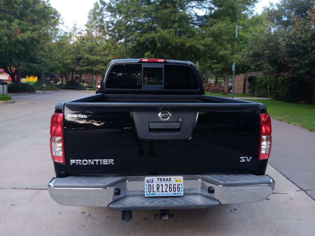 2016 Nissan Frontier Image 4