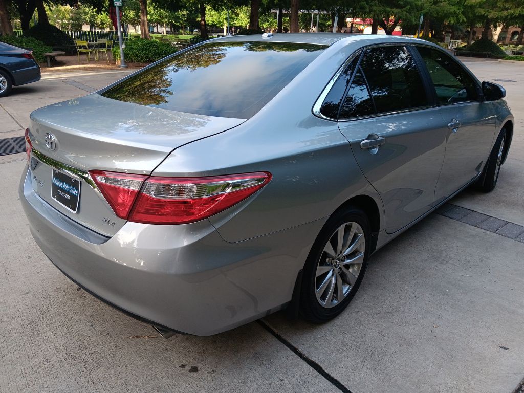 2015 Toyota Camry Image 5