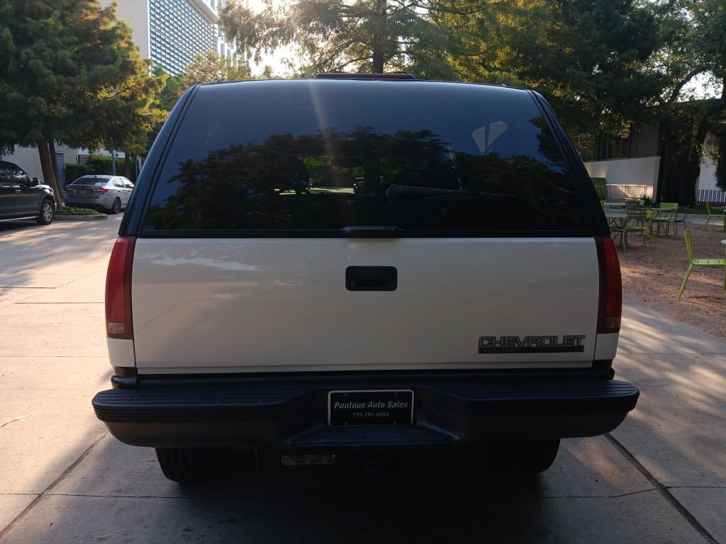 1999 Chevrolet Tahoe Image 4