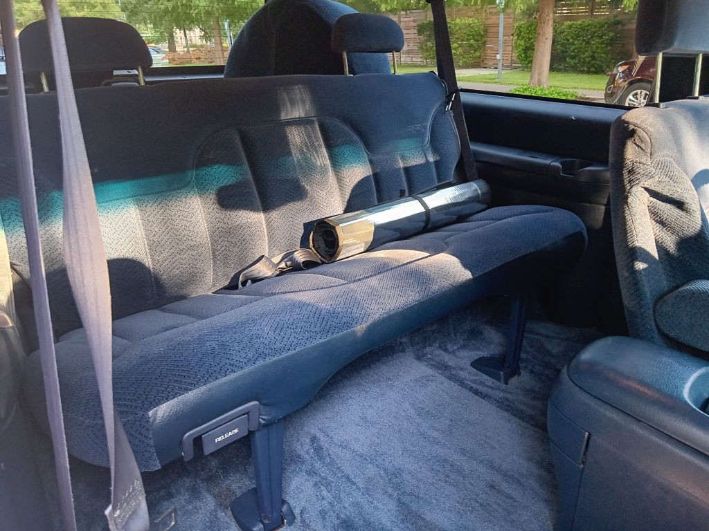 1999 Chevrolet Tahoe Image 12