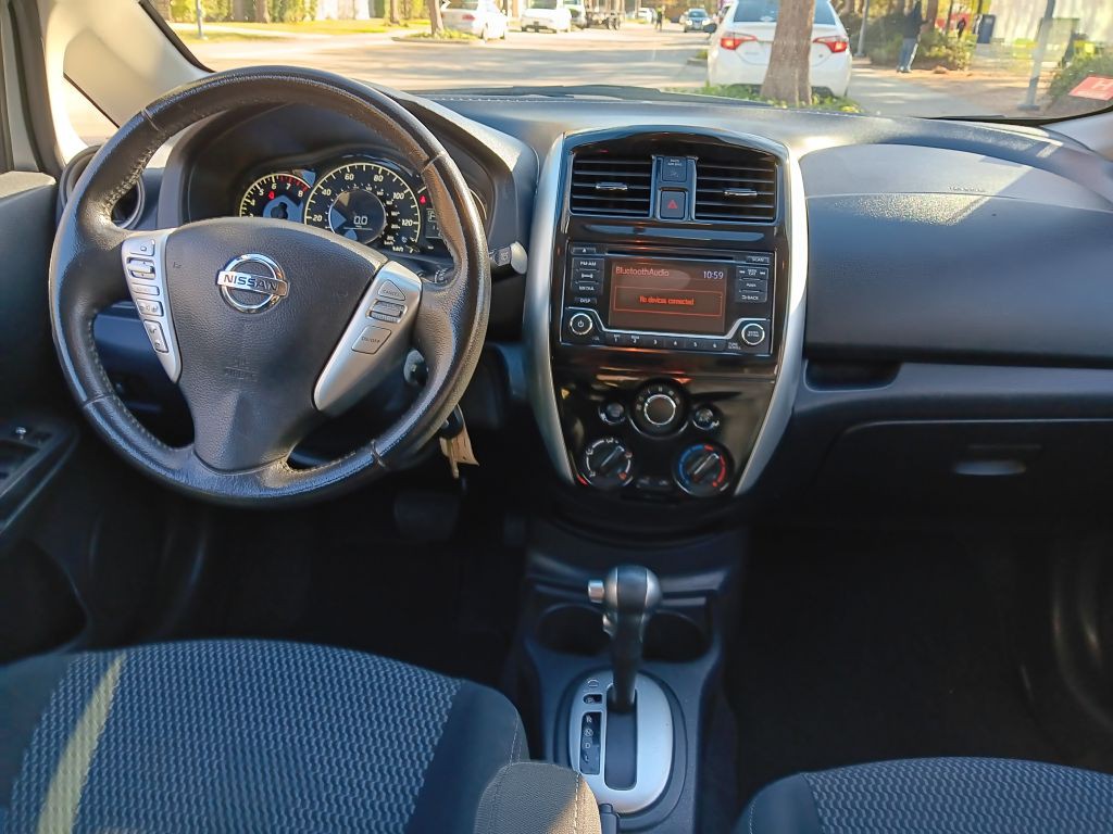 2016 Nissan Versa Image 14