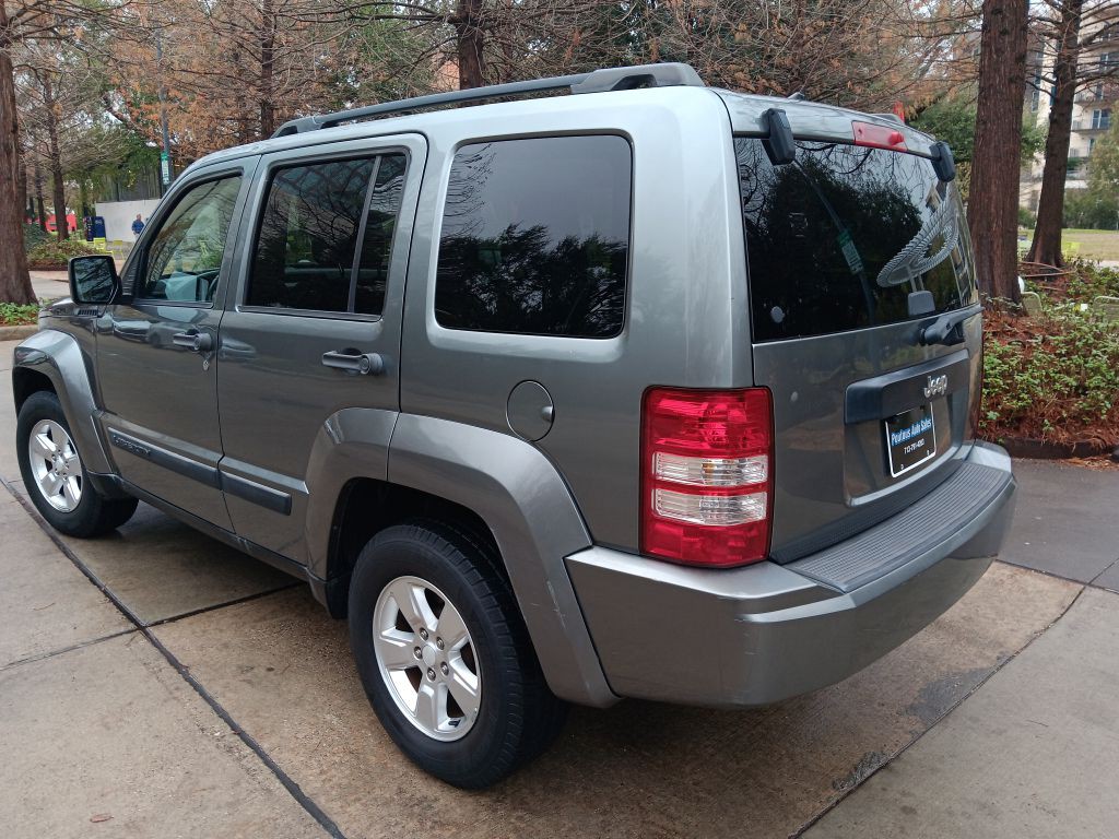2012 Jeep Liberty Image 3