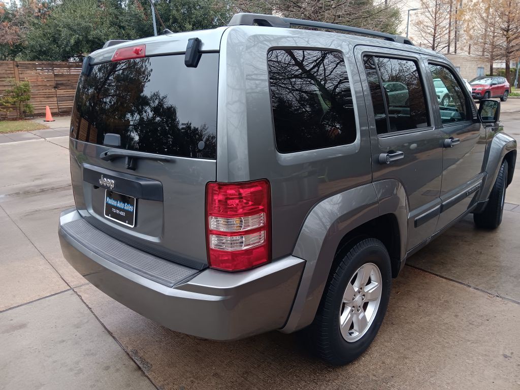 2012 Jeep Liberty Image 5