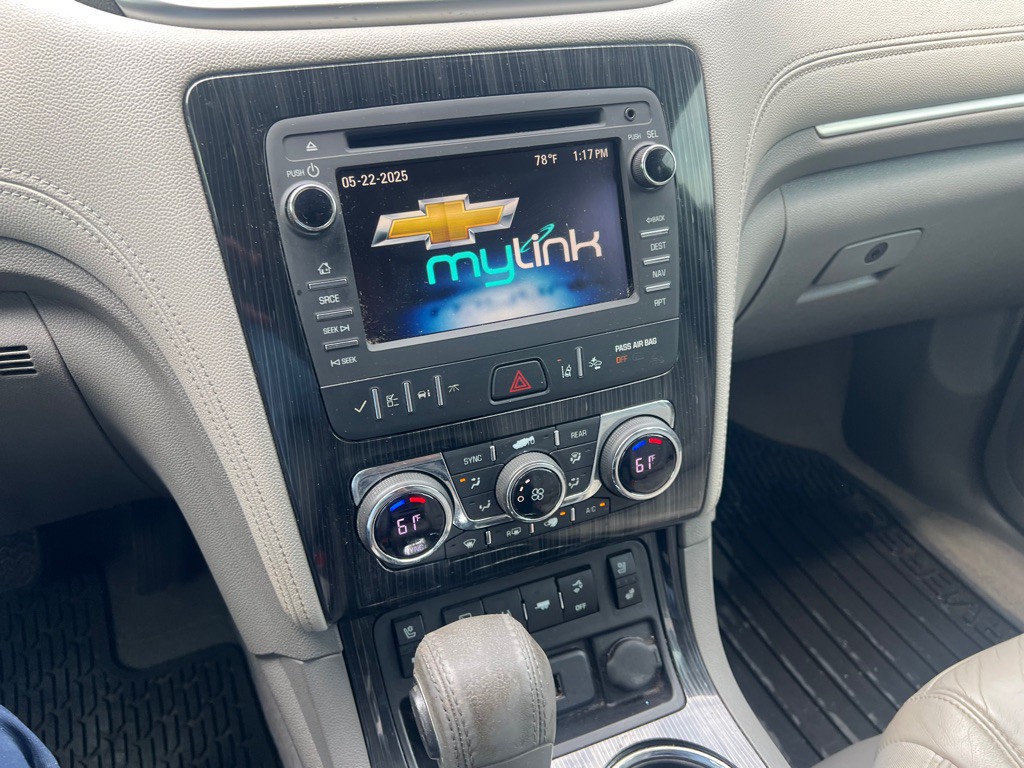 2015 Chevrolet Traverse Image 14