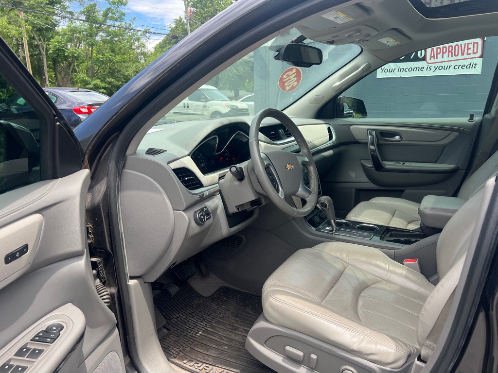 2015 Chevrolet Traverse Image 27