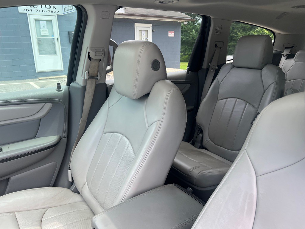 2015 Chevrolet Traverse Image 30
