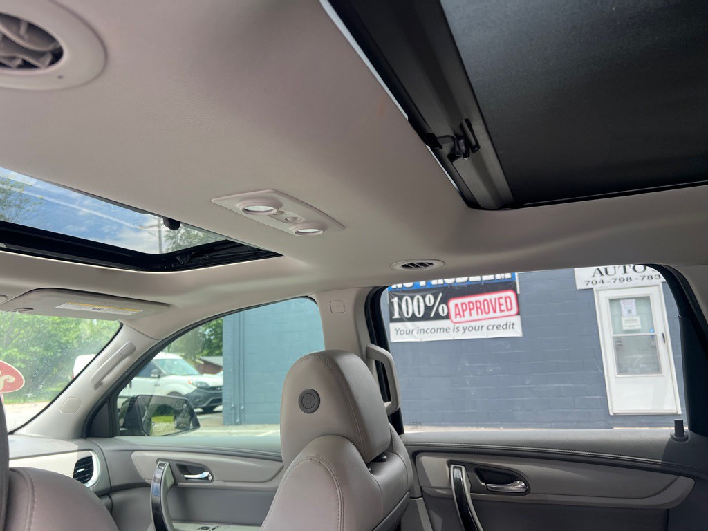 2015 Chevrolet Traverse Image 36