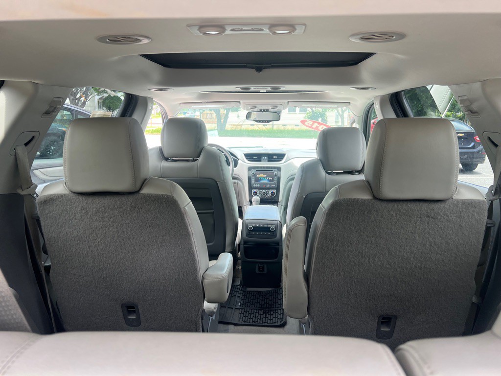 2015 Chevrolet Traverse Image 42