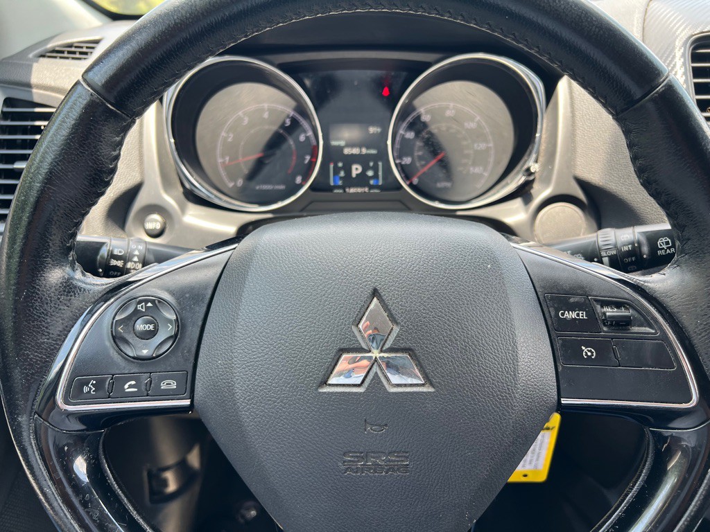 2016 Mitsubishi Outlander Image 72