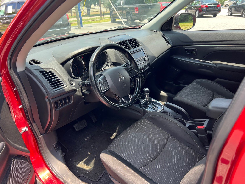 2016 Mitsubishi Outlander Image 89