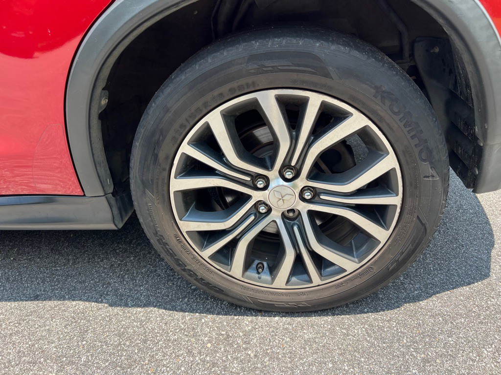 2016 Mitsubishi Outlander Image 92