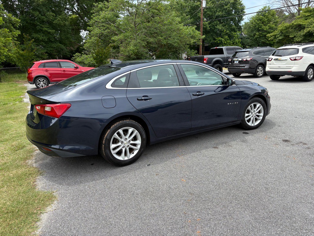 2018 Chevrolet Malibu Image 9