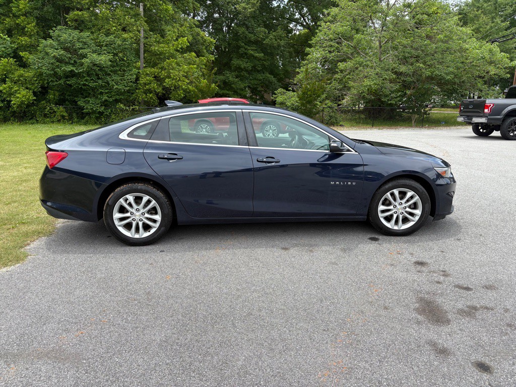 2018 Chevrolet Malibu Image 10