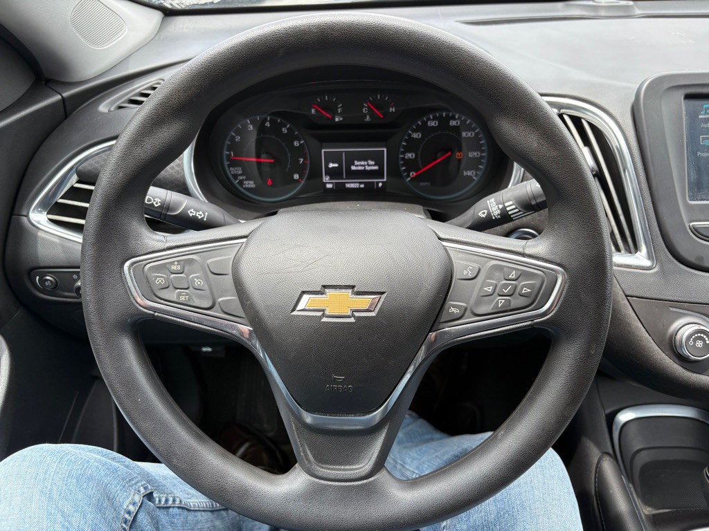 2018 Chevrolet Malibu Image 14