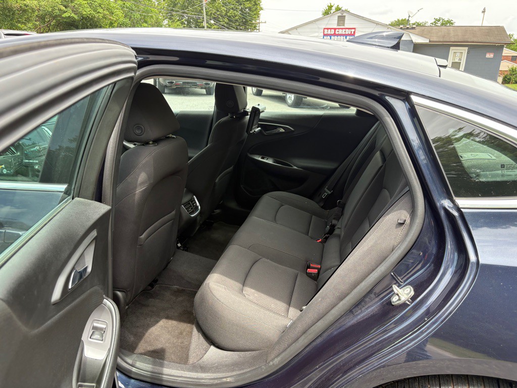 2018 Chevrolet Malibu Image 28