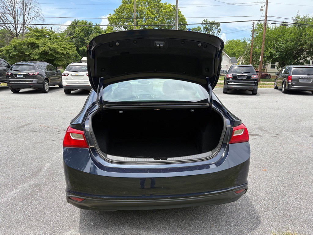2018 Chevrolet Malibu Image 38