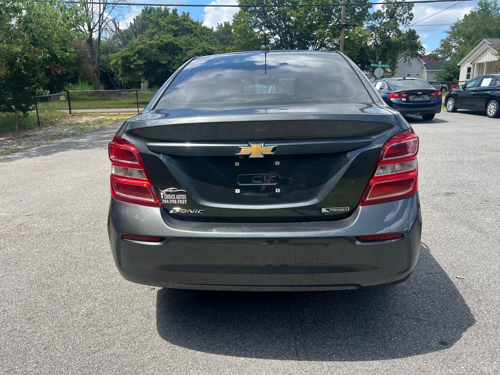 2019 Chevrolet Sonic Image 7