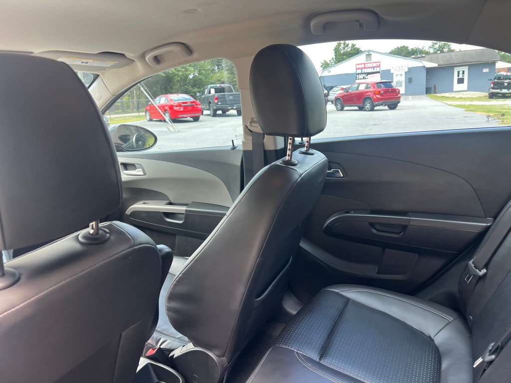 2019 Chevrolet Sonic Image 14