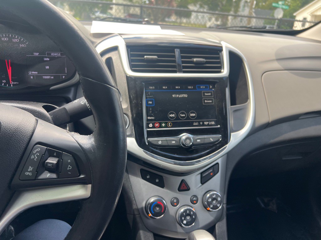 2019 Chevrolet Sonic Image 19