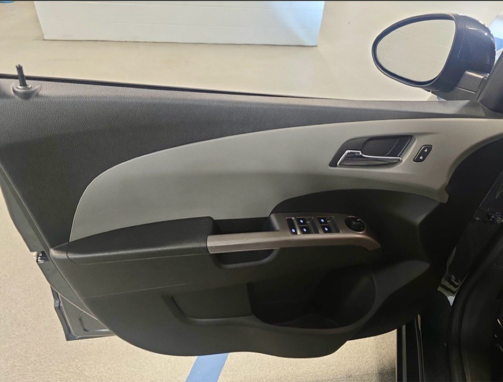 2019 Chevrolet Sonic Image 48