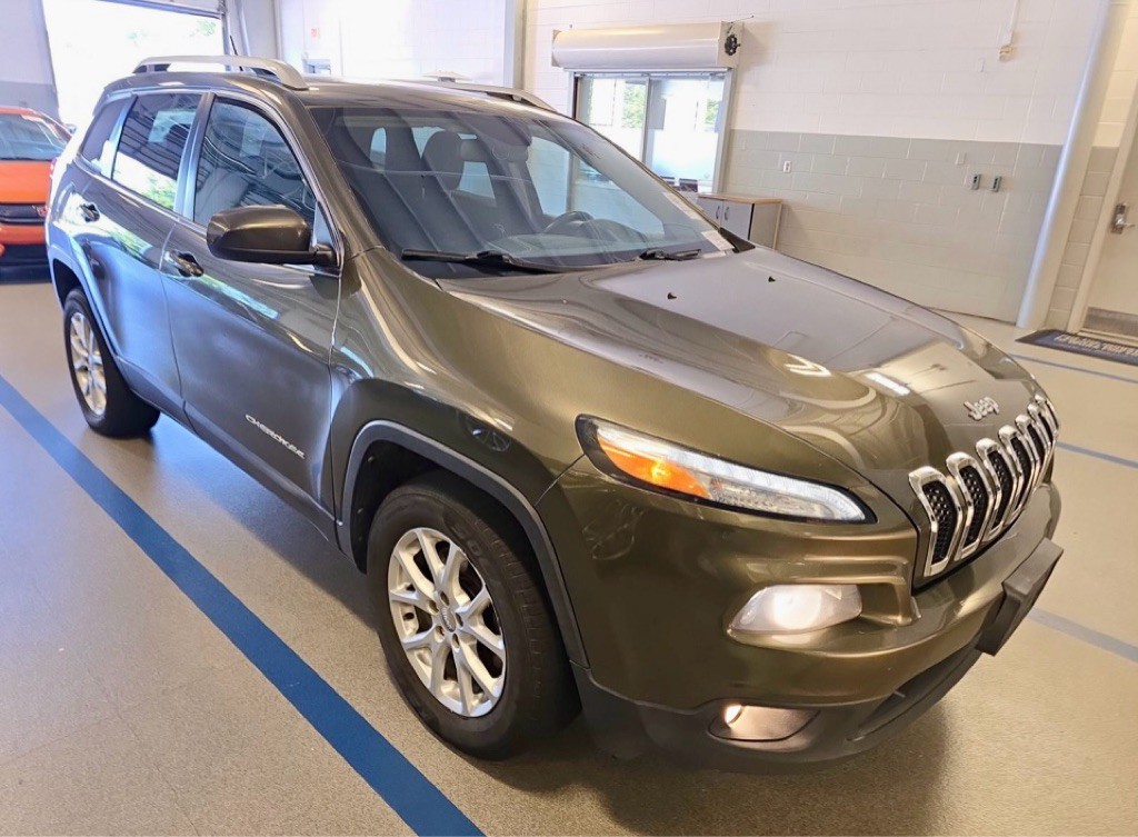 2015 Jeep Cherokee Image 2